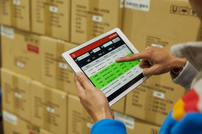 CJ대한통운이 모바일 앱 통합 관리 프로젝트를 진행한다./사진제공=CJ대한통운