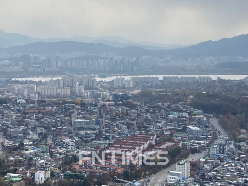 남산에서 본 서울 모습. / 사진=김관주 기자