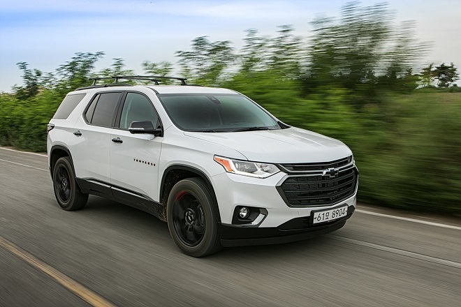 쉐보레 트래버스.