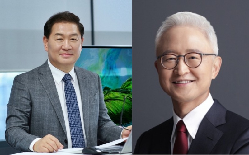 (왼쪽부터) 한종희 삼성전자 신임 대표이사 겸 세트 및 영상디스플레이 사업부장(부회장)와 경계현 삼성전자 대표이사 겸 DS부문장(사장)