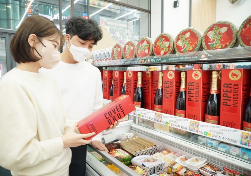 세븐일레븐에서 와인 장터 기획전을 진행했다./사진제공=세븐일레븐