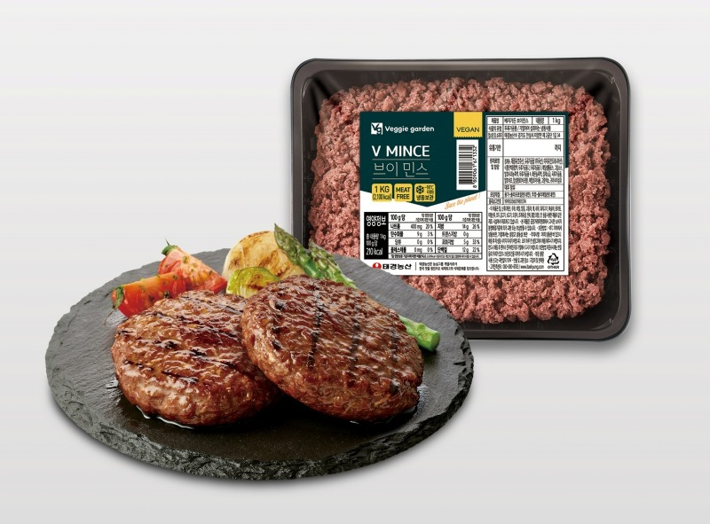 농심은 최근 식품업계 최초로 내년 4월 비건 레스토랑을 오픈한다고 밝혔다. 사진은 농심 비건 브랜드 '베지가든' 제품/사진제공=농심