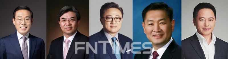 (왼쪽부터) 김기남 삼성전자 종합기술원 회장, 김현석·고동진 전 삼성전자 대표이사, 한종희 DX부문장(부회장), 최윤호 삼성SDI 사장. 사진=한국금융DB