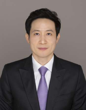 2차 경영 분쟁을 예고한 박철완 전 금호석유화학 상무.