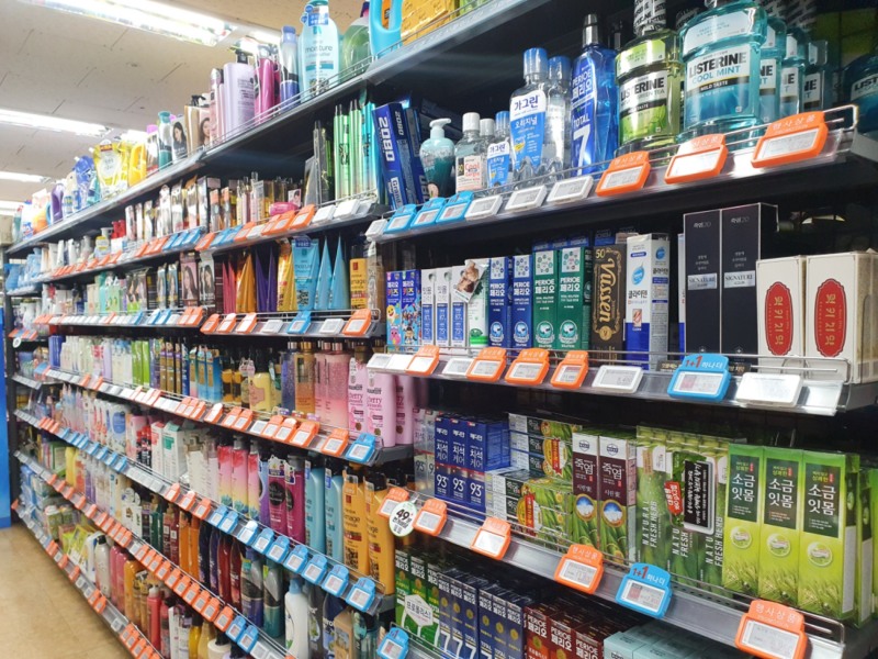 서울 주요 슈퍼마켓의 생필품 매대./사진=나선혜 기자