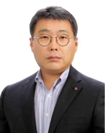 일신상의 이유로 LX홀딩스 대표직에서 물러나는 송치호 사장.