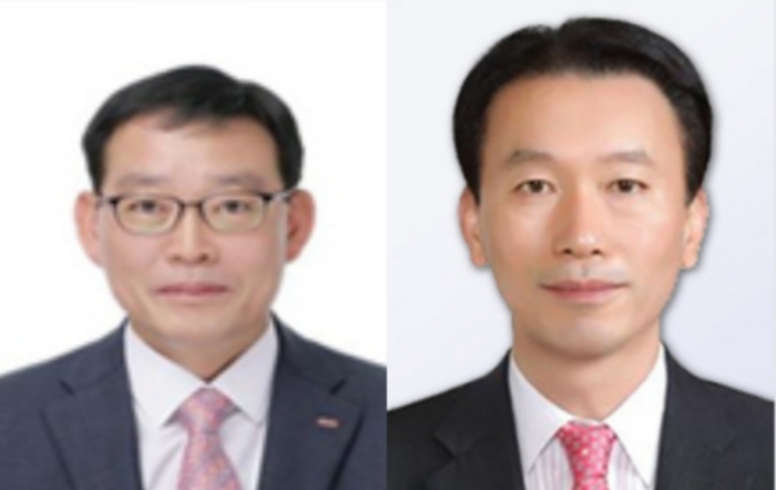 왼쪽부터 명형국 BNK부산은행 부행장과 김성주 BNK금융지주 부사장. /사진제공=각 사