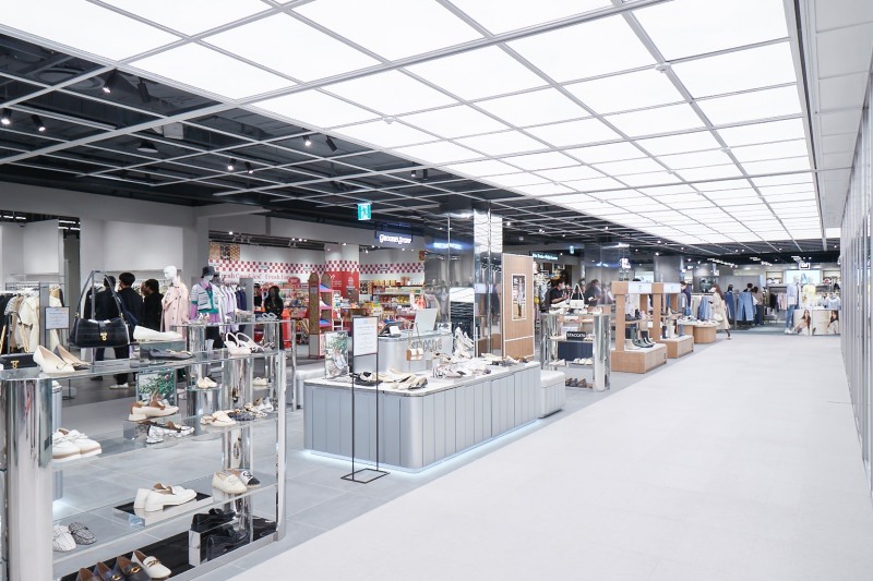 스트리트패션전문관 플레이그라운드 매장./ 사진제공 = 신세계