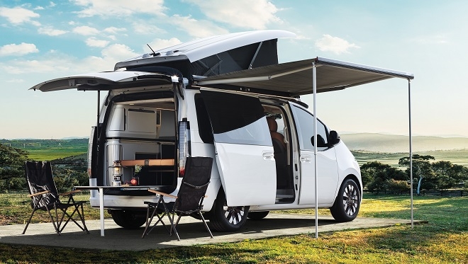 스타리아 라운지 캠퍼.