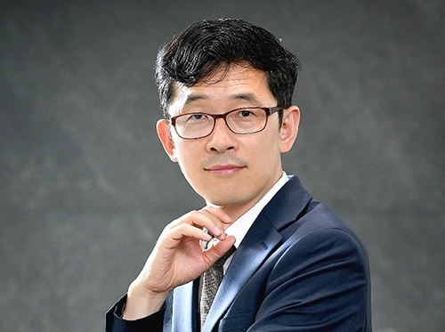 서영수 키움증권 리서치센터 이사, 한양대/ 연세대 경제대학원 석사, 매경/한경 등 주요 언론사부터 8회 BEST ANALYST 선정