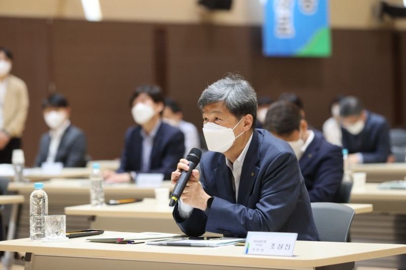 조상진 NH농협은행 IT부문 부행장이 ‘올원뱅크 차세대플랫폼 구축 착수보고회’에 참석해 발언하고 있다./사진=NH농협은행