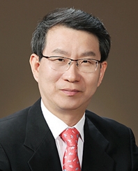 ▲ 김근수 신용정보협회 회장 / 경제학박사