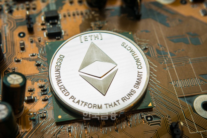 19일 오후 3시 11분 기준 가상자산 통계 사이트 ‘코인게코’(CoinGecko) 1이더리움(ETH‧Ethereum)은 6.66% 상승한 1527.18달러를 나타내고 있다./사진=통로이미지 주식회사(대표이사 이철집)