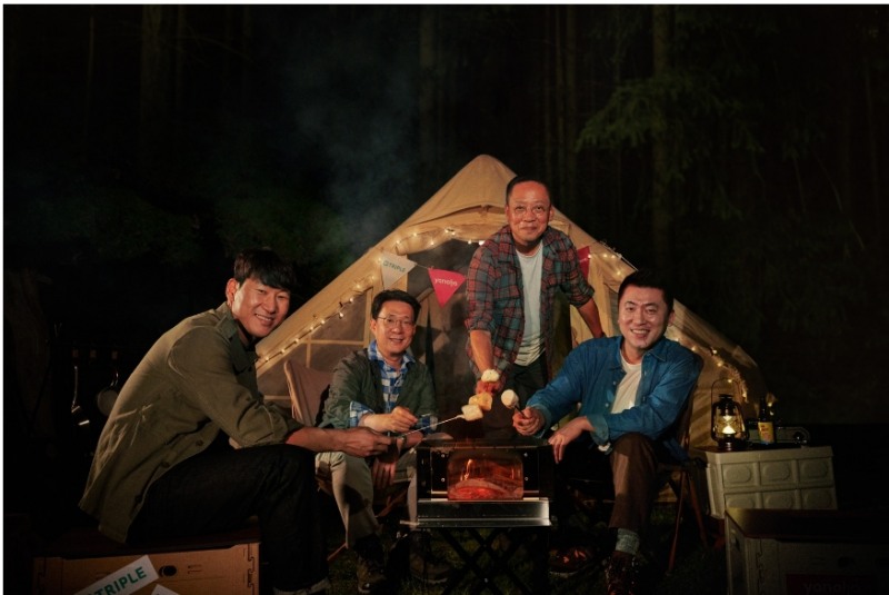 왼쪽부터 이수진 야놀자 총괄대표, 김덕환 현대카드 대표, 정태영 현대카드 부회장, 김종윤 야놀자∙야놀자클라우드 대표 /사진제공=현대카드