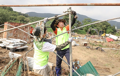 농협, 폭우 피해농가 일상 회복에 팔 걷어