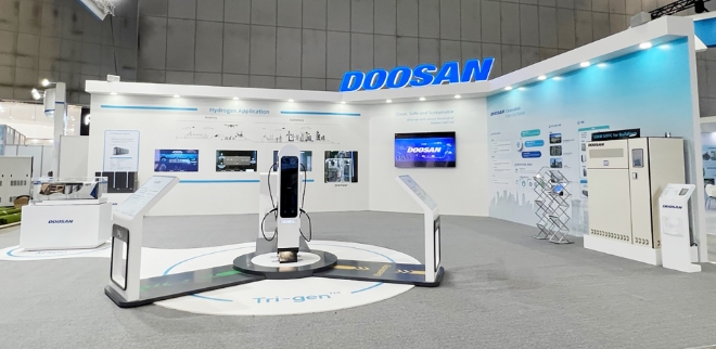 두산(회장 박정원)은 31일부터 다음 달 3일까지 경기 고양시 킨텍스에서 열리는 국내 최대 수소산업 전시회 ‘H2 MEET’에 참가해 차세대 수소 충전 및 활용 솔루션을 선보인다. 사진=두산.