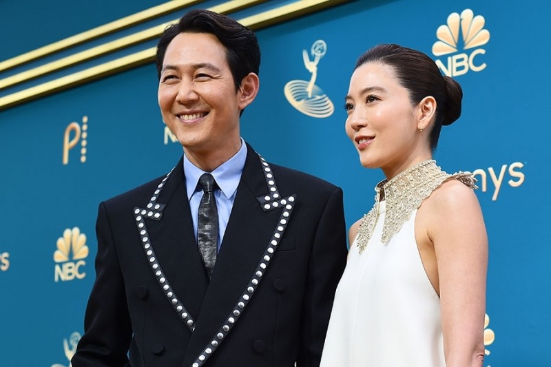 배우 이정재(사진 왼쪽)와 임세령 대상 부회장./ 사진 제공 = emmys.com