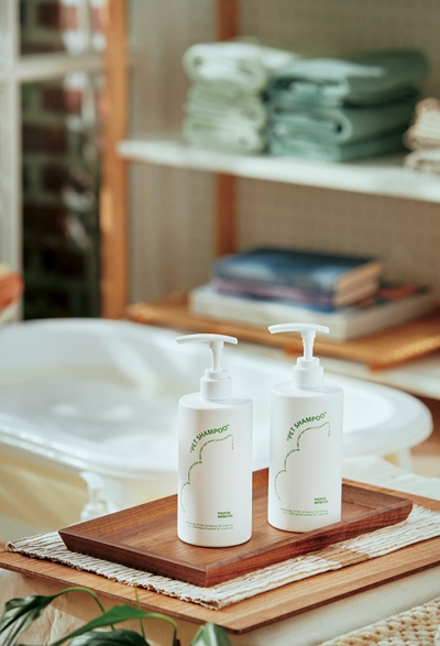 ▲ 아모레퍼시픽 ‘푸푸몬스터’ 펫 샴푸. 사진제공 = 아모레퍼시픽