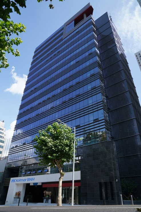 콜마비앤에이치는 제조 시설이 있는 세종과 음성 전 사업장에 대해 환경경영시스템(ISO 14001)과 안전보건경영시스템(ISO 45001) 인증을 동시에 획득했다./사진제공=콜마비앤에이치