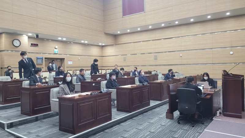 용산구의회 특별조사위원회 부결 과정에서 고성이 오갔다./사진=주현태 기자