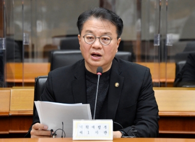 방기선 기획재정부 차관이 18일 오전 서울 영등포구 한국수출입은행에서 열린 '제12차 비상경제차관회의'를 주재, 모두발언을 하고 있다. / 사진제공= 기획재정부(2022.11.18)