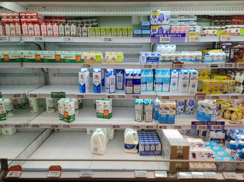 21일 수도권 대형마트에 우유가 동났다./사진=나선혜기자