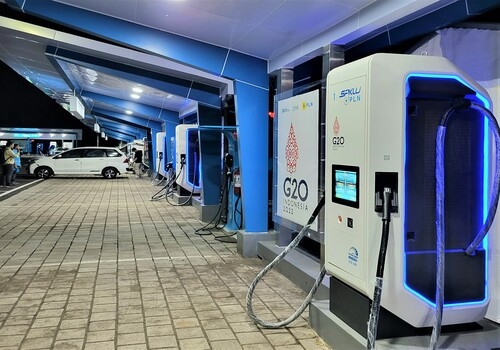 SK시그넷 초급속충전기.