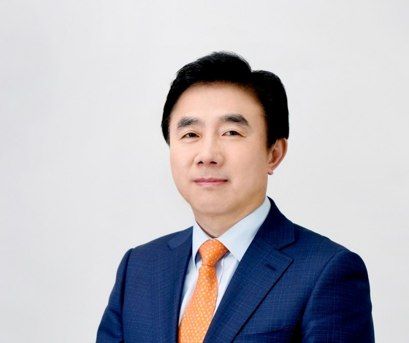 전영묵 삼성생명 대표이사 사장이 자산운용 포트폴리오를 조정하며 실적 개선 신호탄을 쐈다./사진=삼성생명