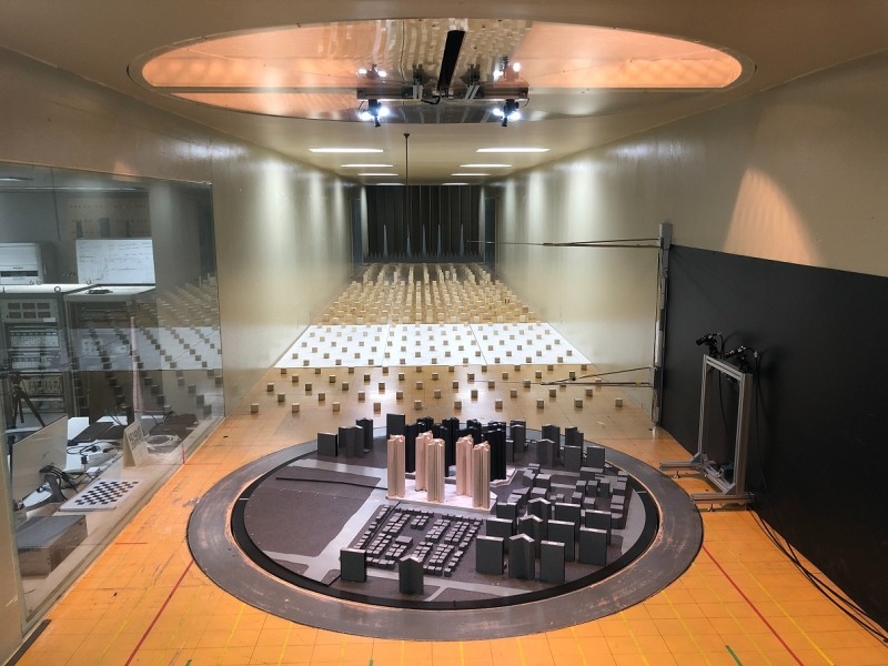 대우건설 기술연구원 풍동실험동에 설치된 '영상기반 구조물 변위계측시스템' / 사진제공=대우건설