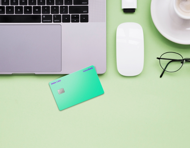 하나카드가 카카오뱅크와 함께 '카카오뱅크 하나카드'를 출시했다. /사진제공=하나카드