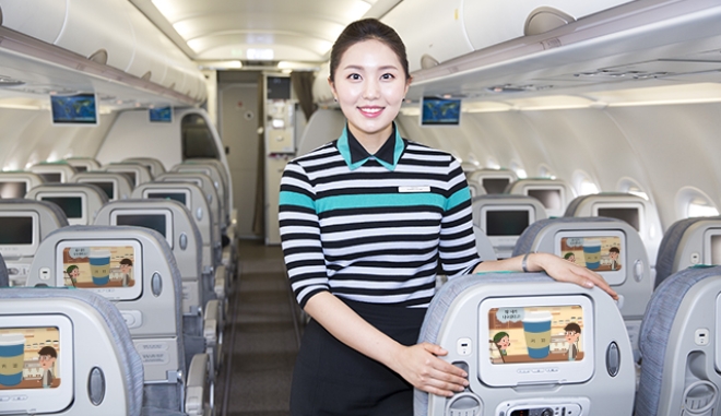 에어서울(대표이사 조진만)이 오늘(26일)부터 국제선 노선에서 기내 VOD(Video On Demand) 서비스를 재개한다. /사진=에어서울.