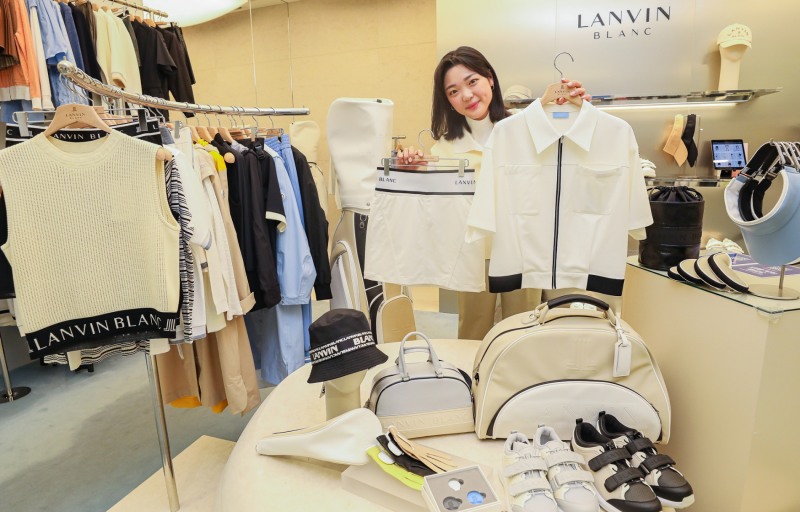 현대백화점은 10일부터 무역센터점에서 봄맞이 골프페어를 연다. /사진제공=현대백화점