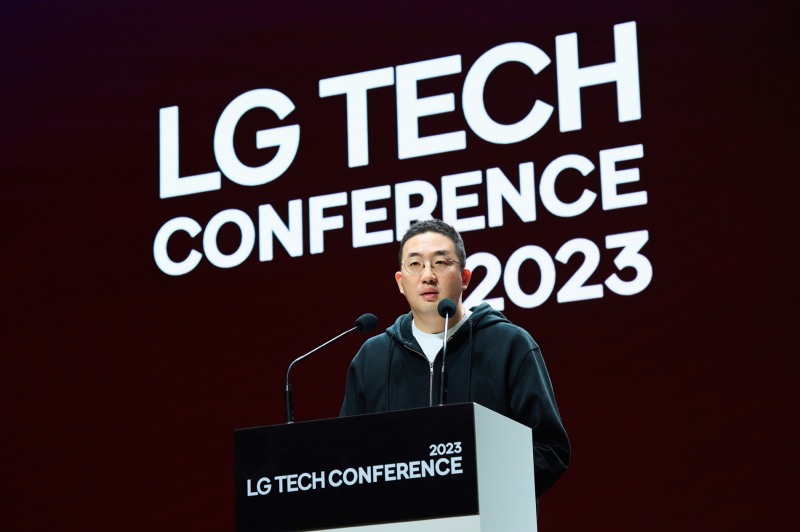구광모 LG 회장이 16일 서울 마곡 LG사이언스파크에서 열린 LG테크콘퍼런스를 찾았다. 사진=LG