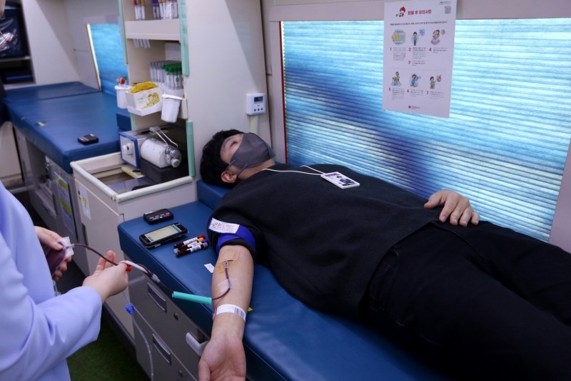 엔씨소프트는 대한적십자사 경기남부혈액원과 함께 헌혈 캠페인 'NC [DONATION] PLAY'를 진행했다. / 사진=엔씨소프트  
