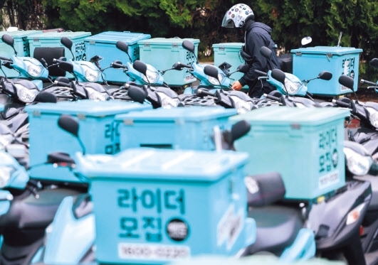 국내 배달앱 이용자 수가 급감했다. /사진제공=우아한형제들