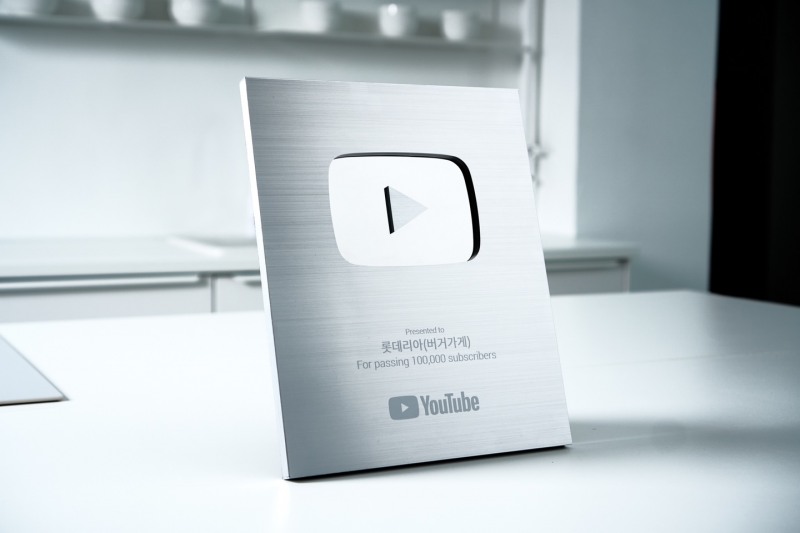 롯데리아 실버버튼./ 사진제공 = 롯데GRS