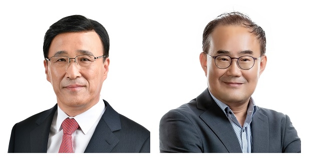 현대차 박정국 사장(왼쪽)과 김용화 부사장.