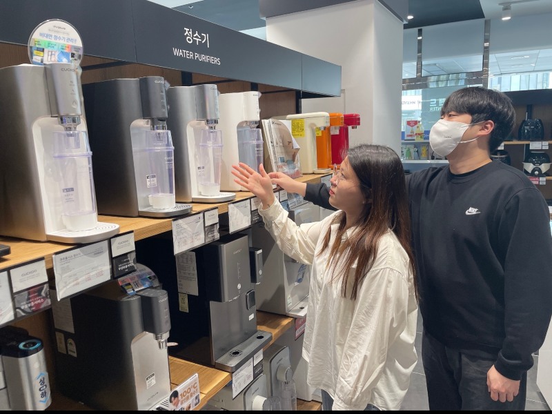 전자랜드 정수기 판매량이 역대 최고치를 기록했다. /사진제공=전자랜드