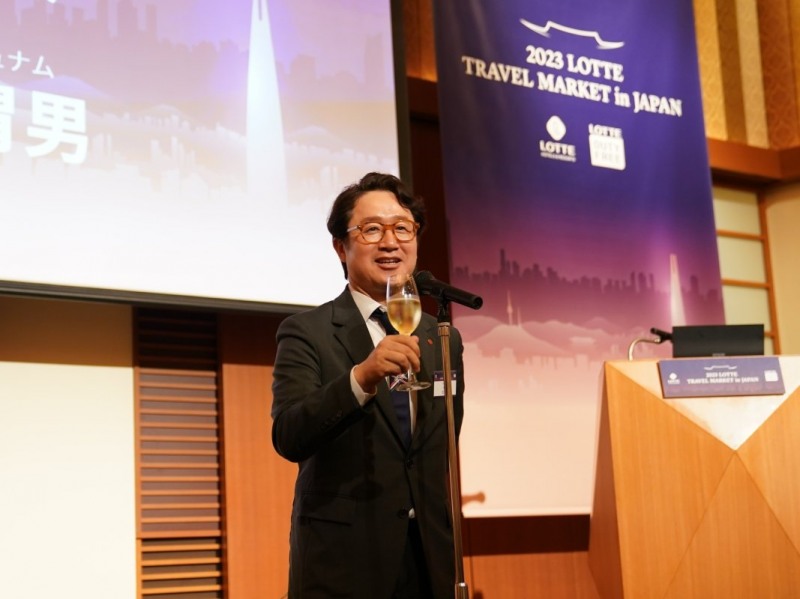 김주남 롯데면세점 대표이사가 일본 도쿄에서 열린 로드쇼에 참석한 모습. /사진제공=롯데면세점