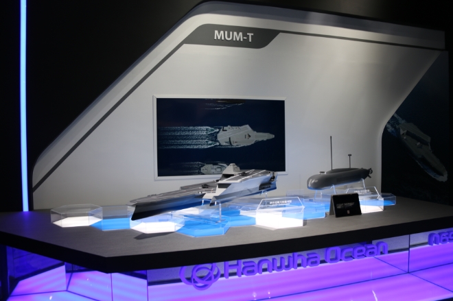 한화오션은 지난 7~9일 부산 벡스코에서 열린 2023 MADEX에서 다양한 해상무기 체계를 선보였다. 