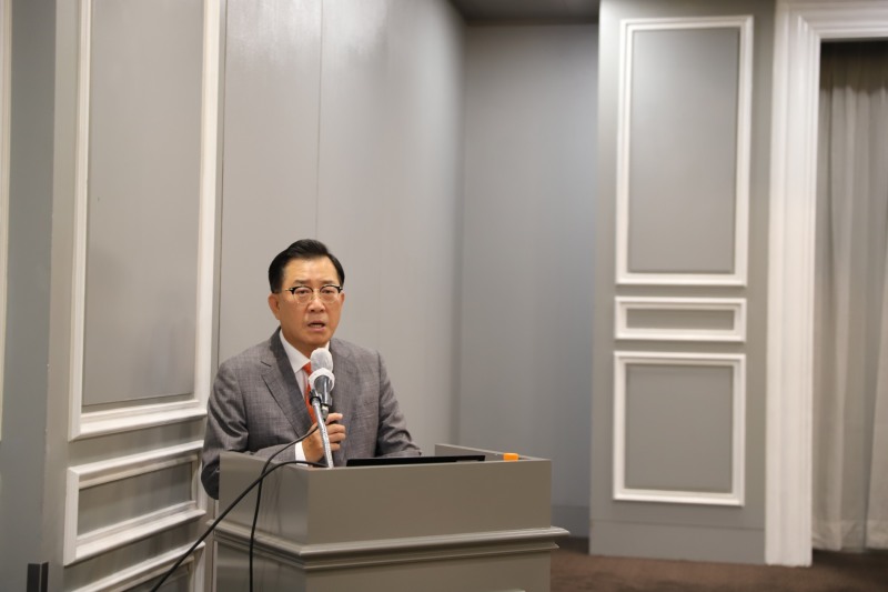 김영식 한국공인회계사회 회장이 20일 서울 여의도 켄싱턴 호텔에서 열린 출입기자단 회계현안 세미나에서 인사 말씀을 하고 있다. / 사진제공= 한국공인회계사회(2023.06.20)