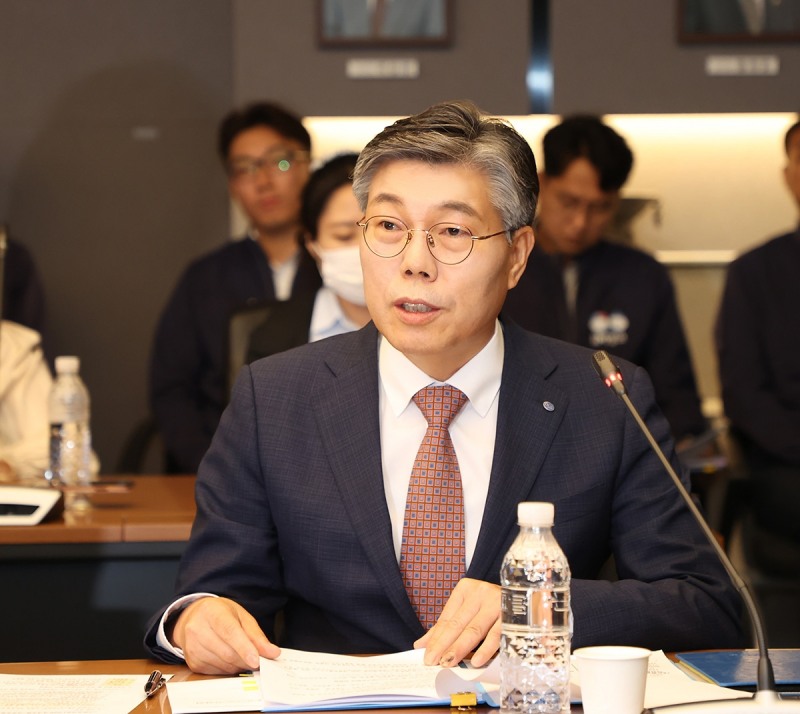 황병우 DGB금융 회장 겸 iM뱅크 행장이 6일 대구 본점에서 시중은행 전환 관련 기자간담회를 열고 발언하고 있다./사진제공=DGB금융