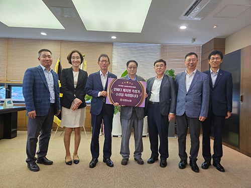 NH농협생명 강원총국, 강릉농협에 의료기기 지원