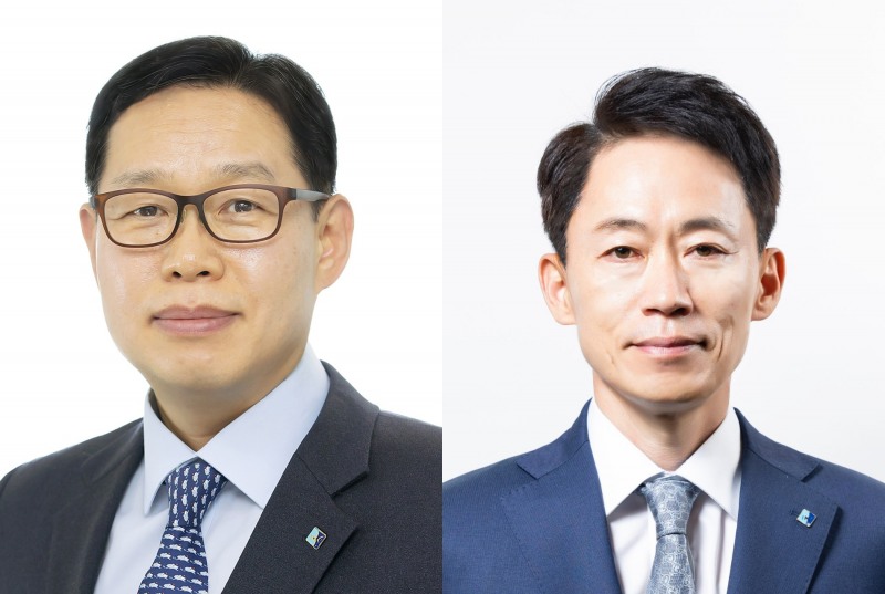 이장섭 신임 준법감시인(왼쪽)과 김태형 신임 카드사업그룹장 및 연금사업그룹장(오른쪽). /사진제공=IBK기업은행