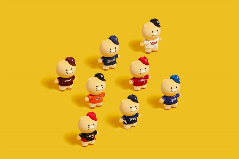 카카오는 프로야구 10개 구단과 카카오프렌즈 캐릭터 춘식이를 활용한 협업 굿즈를 출시한다. / 사진제공=카카오