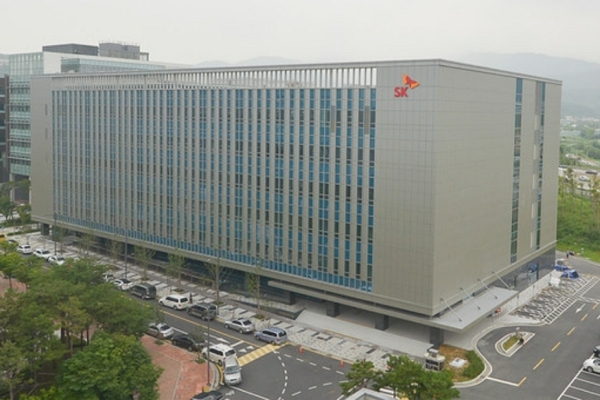 SK(주) C&C가 디지털 제조 전문가 양성을 위해 연세대와 '디지털융합엔지니어링학과' 석사 과정을 신설했다./사진제공=SK(주) C&C