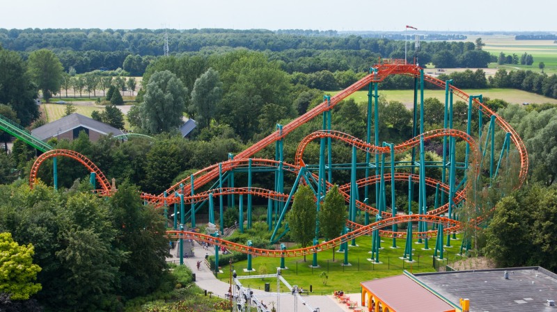 맥신(MXene)과 초전도체 종목이 하루 차이로 상한가와 하한가를 오가는 롤러코스터 증시가 이어지고 있다./사진제공=통로 이미지주식회사(대표 이철집)