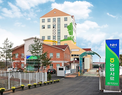 농협축산, 사료 가격 인하 축산농가 지원 총력