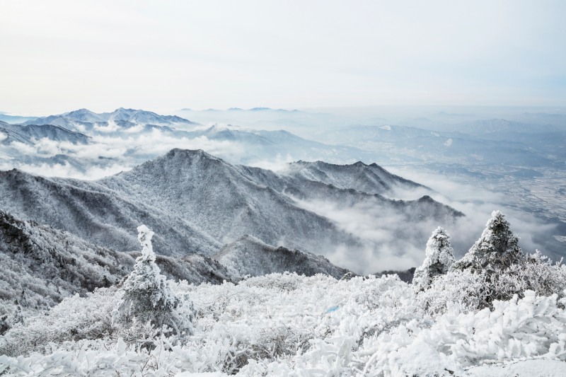 ‘크립토 윈터’(Crypto winter). 이른바 가상 자산 겨울이 길어지자 국내 가상 자산 투자자들이 해외 거래소로 눈을 돌리고 있다./사진=통로이미지 주식회사(대표 이철집)