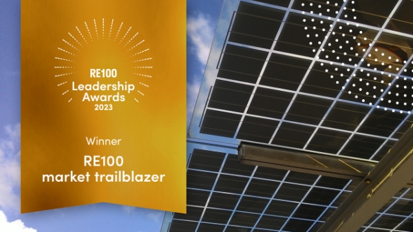 아모레퍼시픽은 전날 뉴욕 기후 주간 행사에서 열린 ‘RE100 리더십 어워드’에서 국내 뷰티업계 최초 시장개척자(Market Trailblazer) 부문을 수상했다고 20일 밝혔다. /사진=아모레퍼시픽